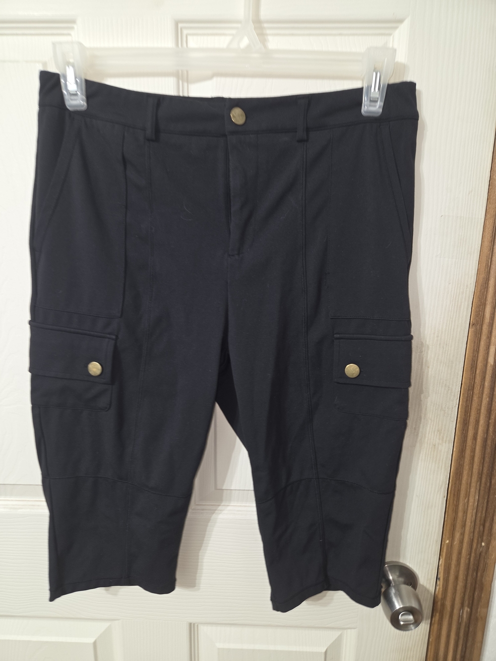 HALARA Black Women's Cargo Capri Pants with Brass Buttons